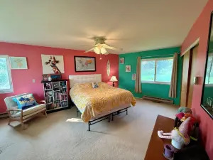 Sweeping Valley Sunsets \ 4Br, 3 Bath Retreat \ Minutes to Cornell and IC