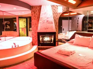 Essence Suites