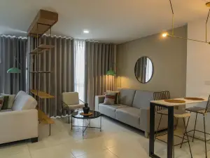 Apartasuites Cerritos Mall