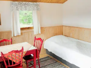6 person holiday home in TROLLHÄTTAN