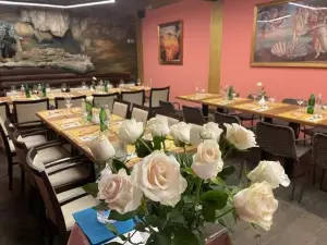 Madonca Rooms & Restaurant
