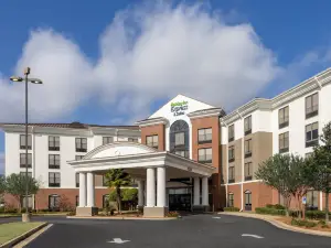 Holiday Inn Express & Suites JACKSON - FLOWOOD by IHG