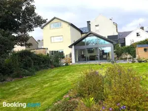 Dingle Garden Townhouse