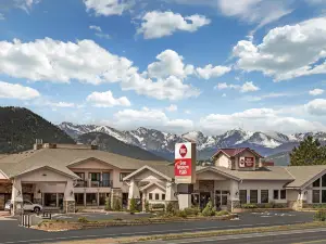 Best Western Plus Silver Saddle Inn