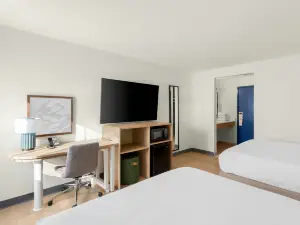 Spark by Hilton Matteson Chicago I 57