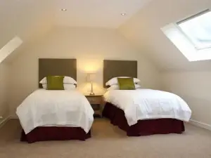 The Inn @ Y-Not
