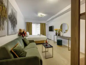 Bronze Suites