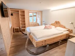 โรงแรม วัสเซอร์ฟัลล์