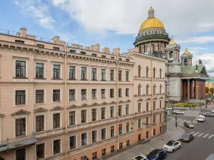 聖彼得堡雷納蒂斯艾薩克酒店