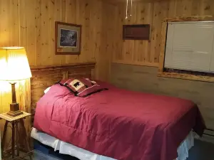 Large Private Lodge located in the middle of a hunters paradise