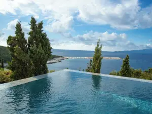 Emelisse Nature Resort