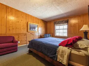 Eagle Cabin at the Riviera Resort in Neillsville, Wisconsin!