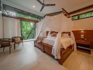 Minga Lodge & Sanctuary