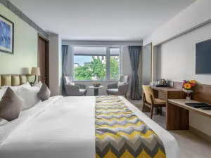 藍寶石精品飯店