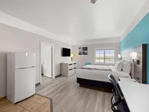 La Quinta Inn & Suites by Wyndham Raymondville