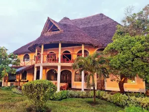 Wagawimbi Villa 560 m2, Breathtaking View of the Indian Ocean, Kenya