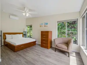 Tranquil Ocean Views and Expansive Terrace - Stunning Contemporary Haven