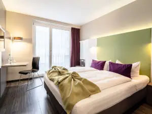 Hotel Demas City