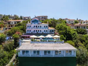 Arpia Hotel