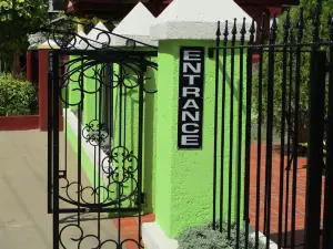 Harlem B & B