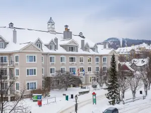 Holiday Inn Express & Suites TREMBLANT by IHG