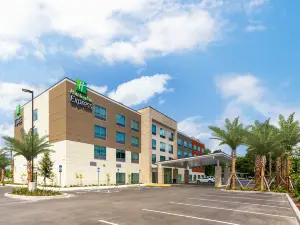 Holiday Inn Express STARKE by IHG