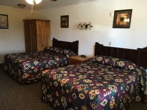 Chama River Bend Lodge