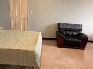 สตูดิโอ ที่พัก 2 คน พร้อมจอดรถฟรี