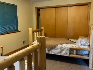 Adirondack Mountain Escape - Snowmobile Haven!