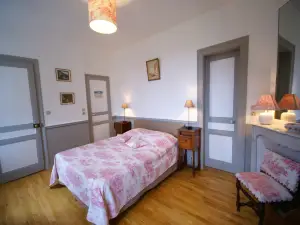 Castle in Asnières with Tennis & Forest Views