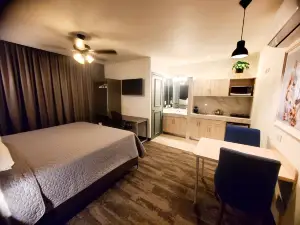 Barrio Inn Padre Mier Hostal & Suites
