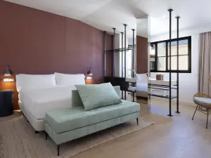 อโตชา โรงแรม มาดริด, ทาพีสทรี คอลเลคชัน บาย ฮิลตัน