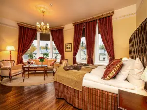 Hotel Astor