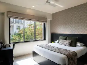 AR Suites Fontana Bay - Kalyani Nagar