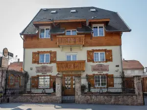 Hotel Karin