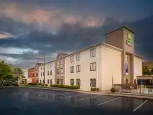 Holiday Inn Express CLAYTON (SE RALEIGH) by IHG