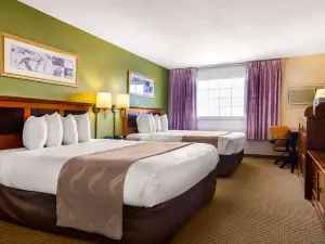 Auburn House Hotel