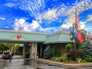 Ramada by Wyndham Alpena Hotel & Conference Center