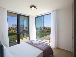 Brand New 4 bedroom villa in Protaras center
