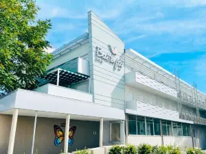 蝴蝶健康水療飯店