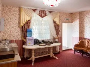Tri Bogatyirya Butik-Hotel