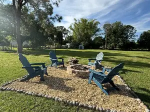 Rancho Alegre country getaway Bring your boat -lake is 15 mts away. PET FRIENDLY