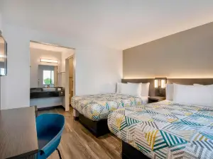 Motel 6 Marina, CA - Monterey