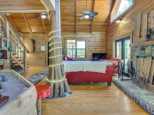 Fish & Float at Natural Springs! Log Cabin in Bell