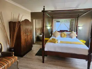 Villa Mexicana Guesthouse