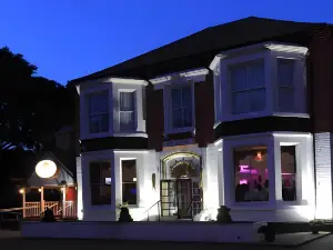 The Pearl Hotel