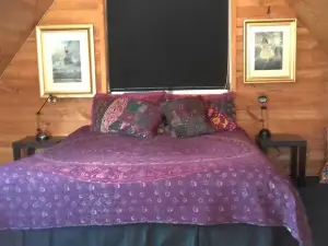 CLOSED DUE TO ILL HEALTH Elysian Fields Retreat - Sculpture Park and Farm