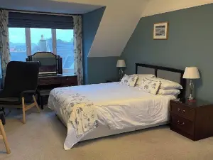Hillcrest House Bed & Breakfast