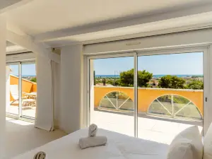 Villa Halo in Agde with 6 bedrooms and 3 bathrooms