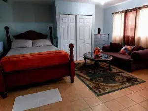 Comfort Cottage at the Grove